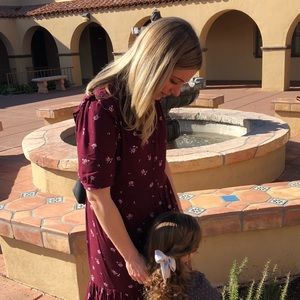 Meet your Posher, Caitlin